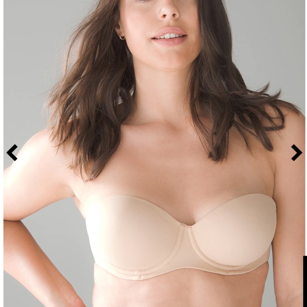 - Like New 40C / also fits 38DD SOMA EMBRACEABLE STRAPLESS BRA